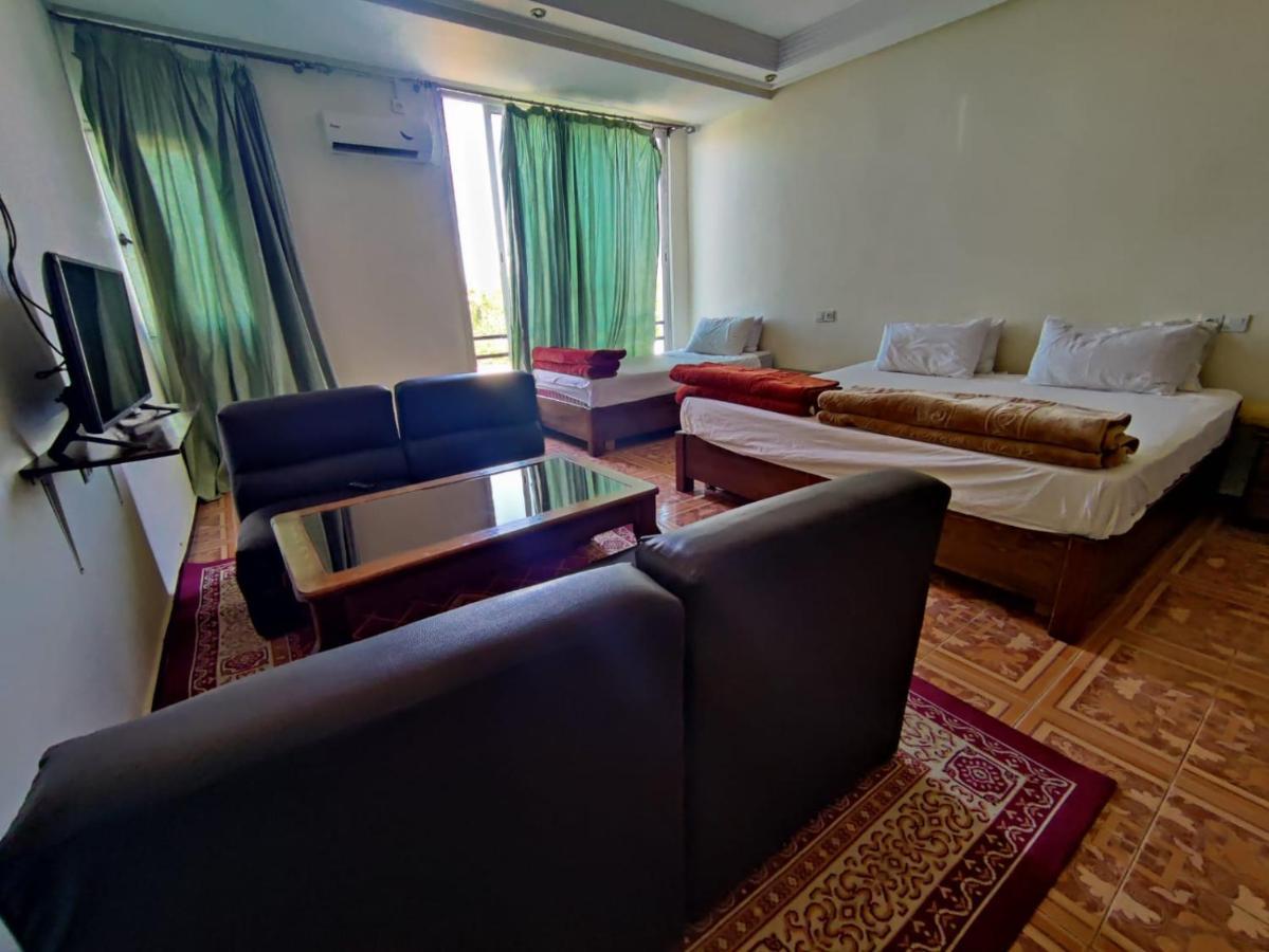 Hotel Cafe Restaurant Assaka 티즈니트 외부 사진