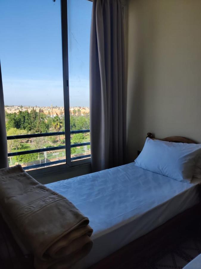 Hotel Cafe Restaurant Assaka 티즈니트 외부 사진