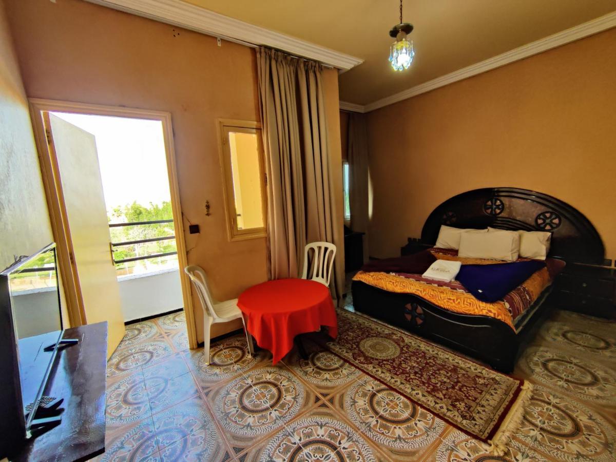 Hotel Cafe Restaurant Assaka 티즈니트 외부 사진